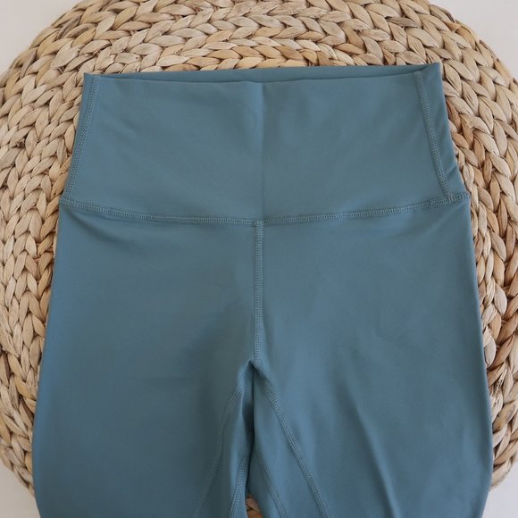 FLEXXFIT Workout Leggings - Picture 3 of 4